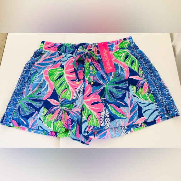 NWT Lilly Pulitzer Katia Mid Rise Shorts Beleaf In Yourself NWT In Package Blue - Picture 3 of 9